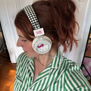 ⋆｡˚✩ Vintage Hello Kitty Polka Dot Headphones ✩˚｡⋆